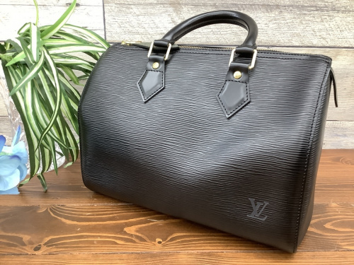 ブランド・ラグジュアリーのLOUIS VUITTON(ルイヴィトン)