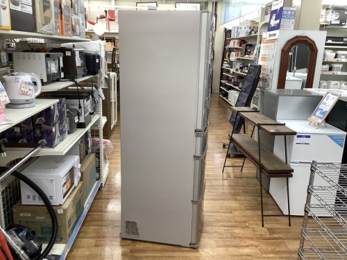 5ドア冷蔵庫のHITACHI(ヒタチ)