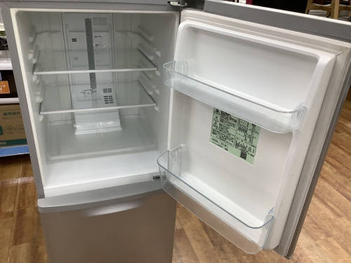 冷蔵庫の2ドア冷蔵庫