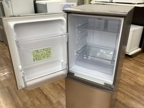 冷蔵庫の2ドア冷蔵庫