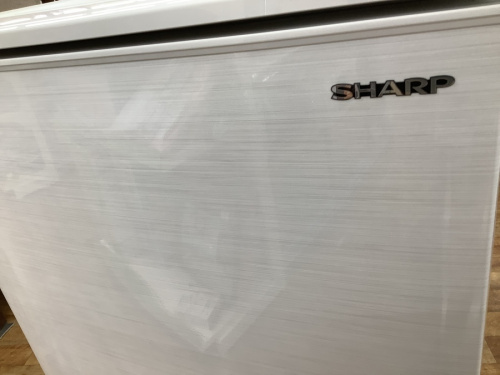 2ドア冷蔵庫のSHARP