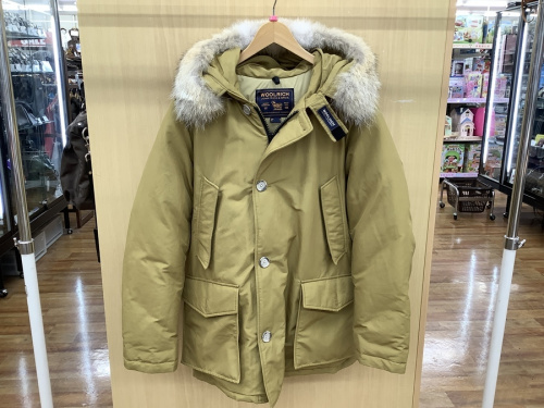 ダウンジャケットのアークティックジャケット