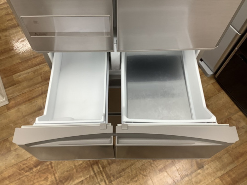 6ドア冷蔵庫のMITSUBISHI