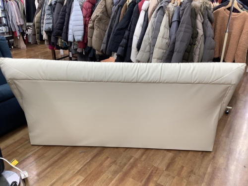 2人掛けソファーの北欧風