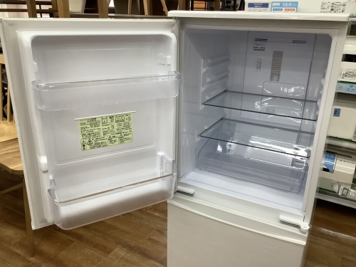 2ドア冷蔵庫のSHARP