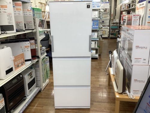 キッチン家電の冷蔵庫