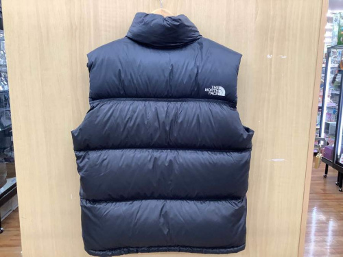 ヌプシダウンベストのTHE NORTH FACE