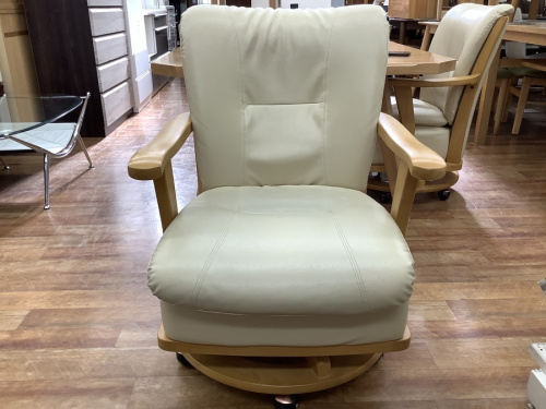 ダイニングのニトリ