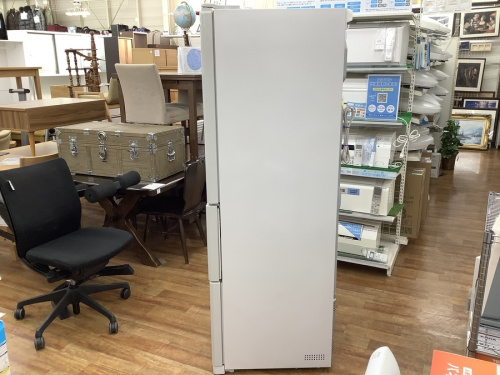 冷蔵庫の3ドア冷蔵庫