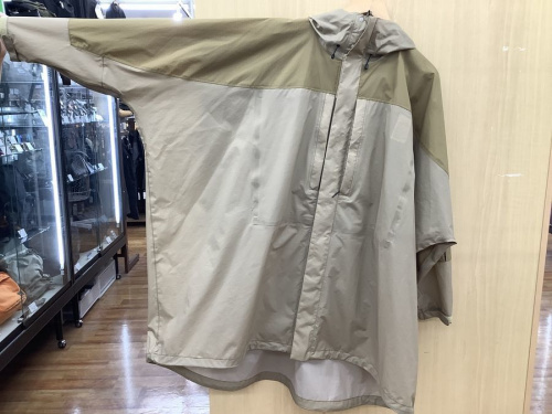 タグアンポンチョのTHE NORTH FACE