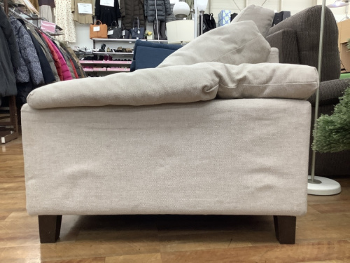 2人掛けソファーのKEYUCA