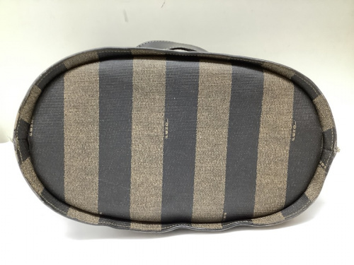 ショルダーバッグのFENDI