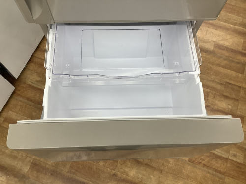 HITACHIの3ドア冷蔵庫