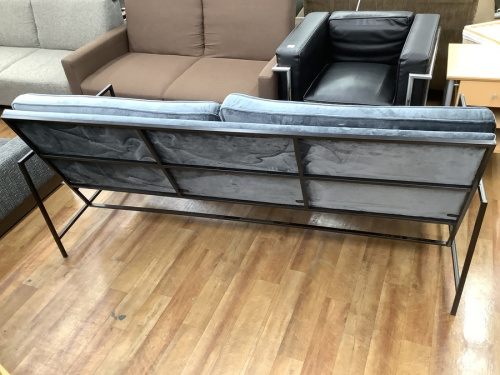 3人掛けソファーのNOCE