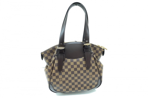 ダミエのショルダーバッグ