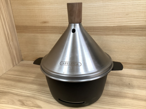 アウトドアのテーブルトップ