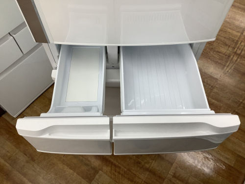 Panasonicの5ドア冷蔵庫