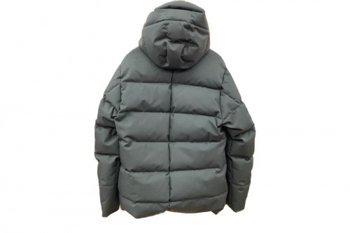 ダウンジャケットのPyrenex