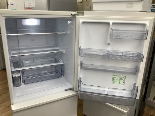 冷蔵庫の3ドア冷蔵庫