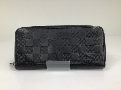 財布のダミエ・アンフィニ