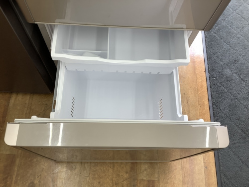 HITACHIの3ドア冷蔵庫