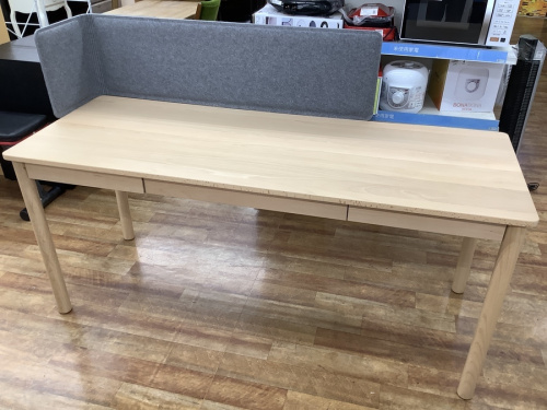生活家具のデスク