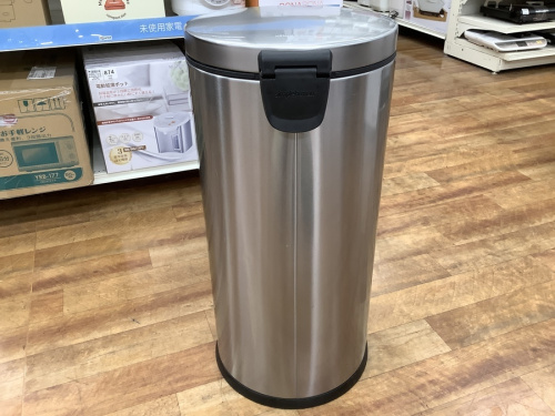 SIMPLEHUMANのシルバー