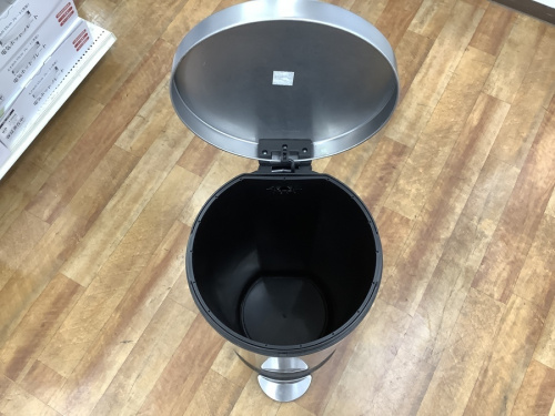 シルバーの横浜川崎中古家具情報