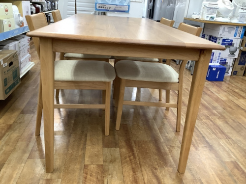 ISSEIKI(一生紀)のダイニングテーブル