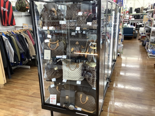 ショルダートートバッグのLOUIS VUITTON