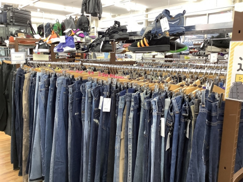 洋服のトレファク 川崎野川