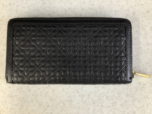 トリーバーチの長財布