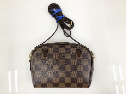 バッグのショルダーバッグ