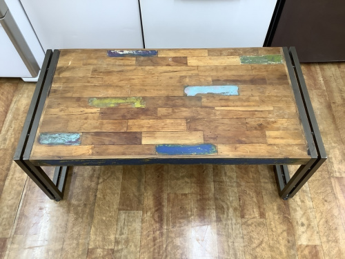 収納家具のローテーブル