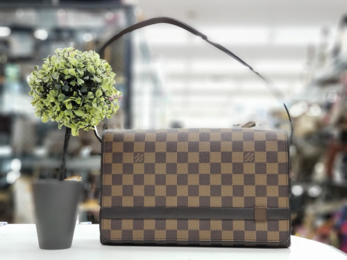 バッグ・財布のバッグ