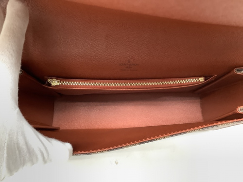 LOUIS VUITTONのトレファク川崎野川