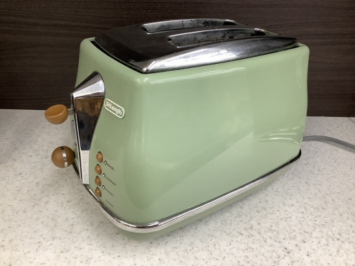 ポップアップトースターの電気ケトル