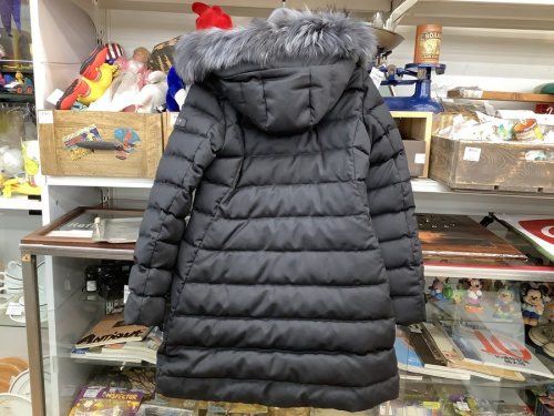 ダウンコートのTATRAS