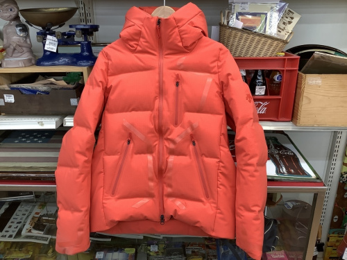 ダウンジャケットの水沢ダウンジャケット