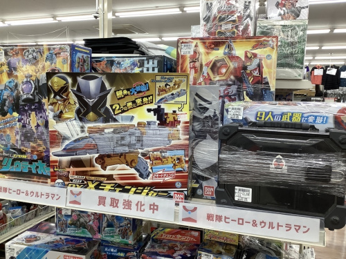 戦隊モノのおもちゃ