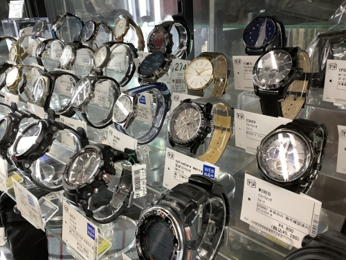 VALENTINO GARAVANIのトレファク 川崎野川