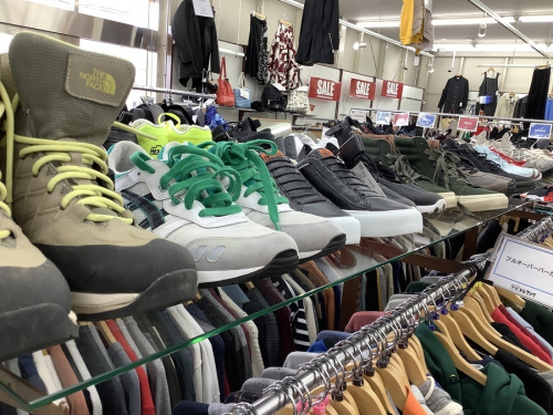 adidasのトレファク 川崎野川