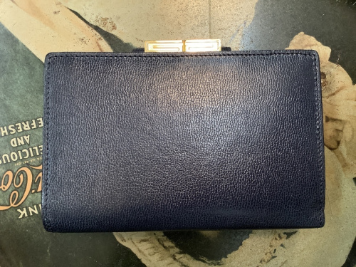 ジバンシーの財布