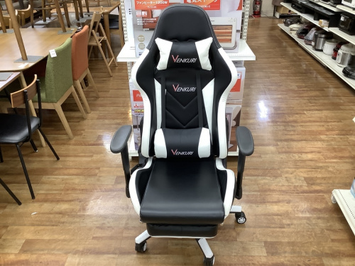 イスのゲーミングチェア