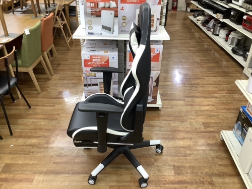 ゲーミングチェアのVENKURI