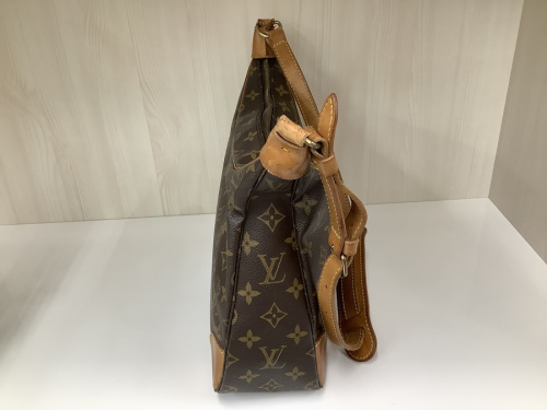 モノグラムのLOUIS VUITTON