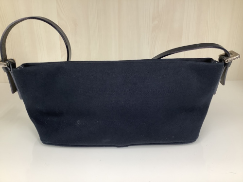 ショルダーバッグのFENDI(フェンディ)