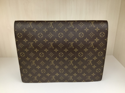 モノグラムのLouis Vuitton（ルイヴィトン）