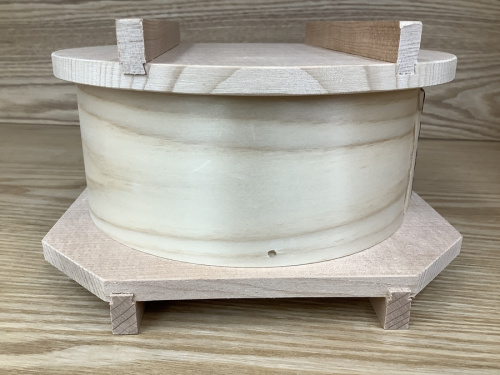 足立茂久商店の曲げわっぱ