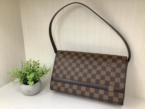 バッグ・財布のバッグ